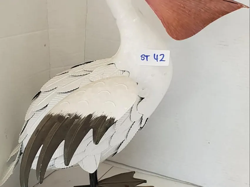Somerville Garden Supplies - Pelican Statue