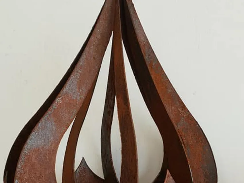 Somerville Garden Supplies - Teardrop Corten Planter