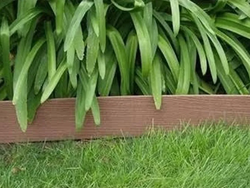 Somerville Garden Supplies - PVC Garden Edging